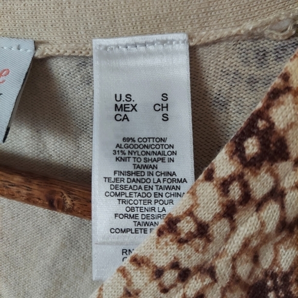First Issue Liz Claiborne snake print cardigan sweater 3/4 sleeve Sz small - Picture 4 of 8